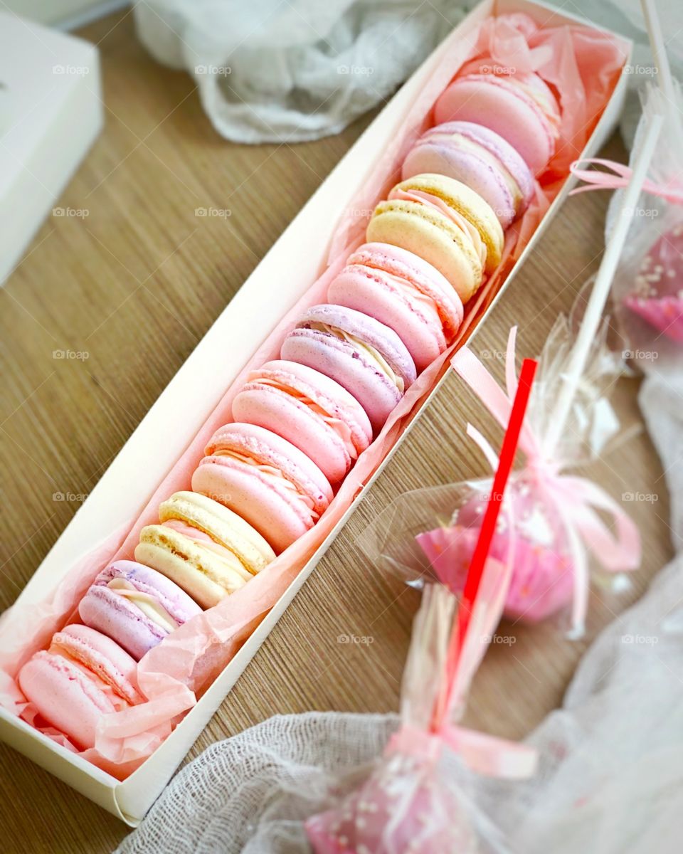 macaroons in a box
