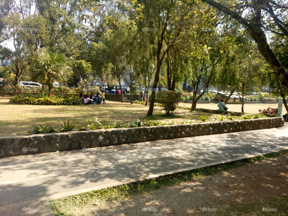 the burnham park garden in baguio city