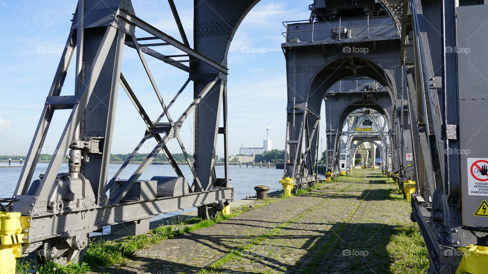 Display of old cranes on rails
