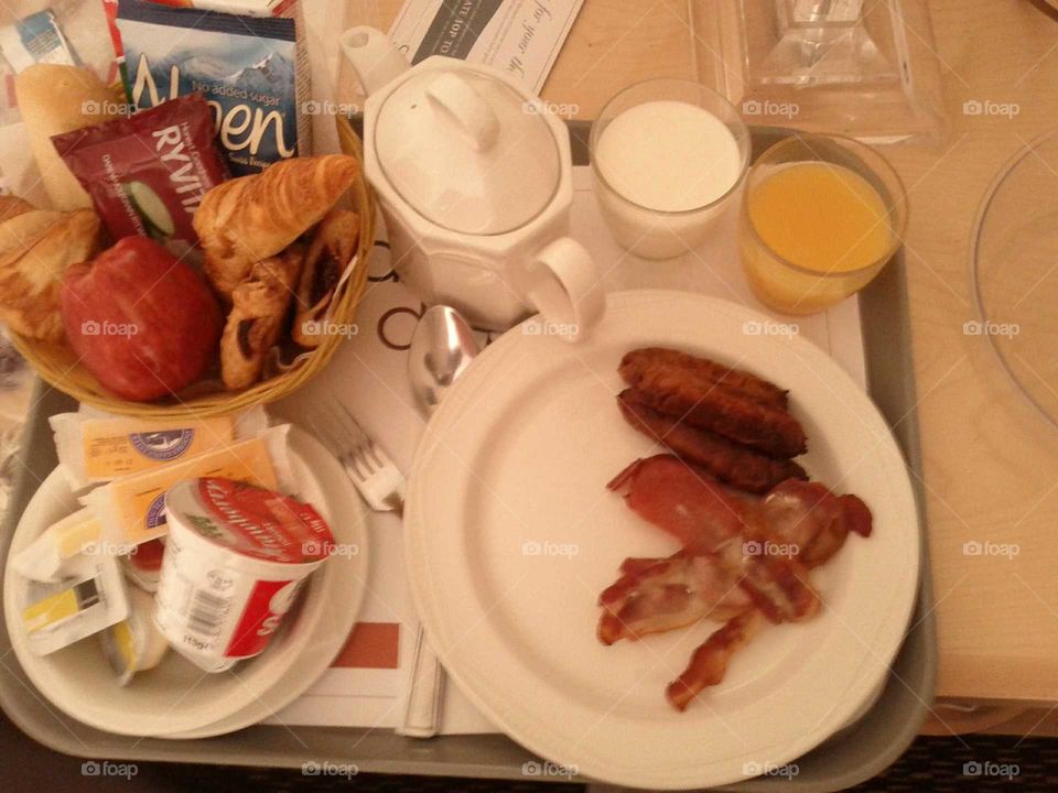English breakfast room service