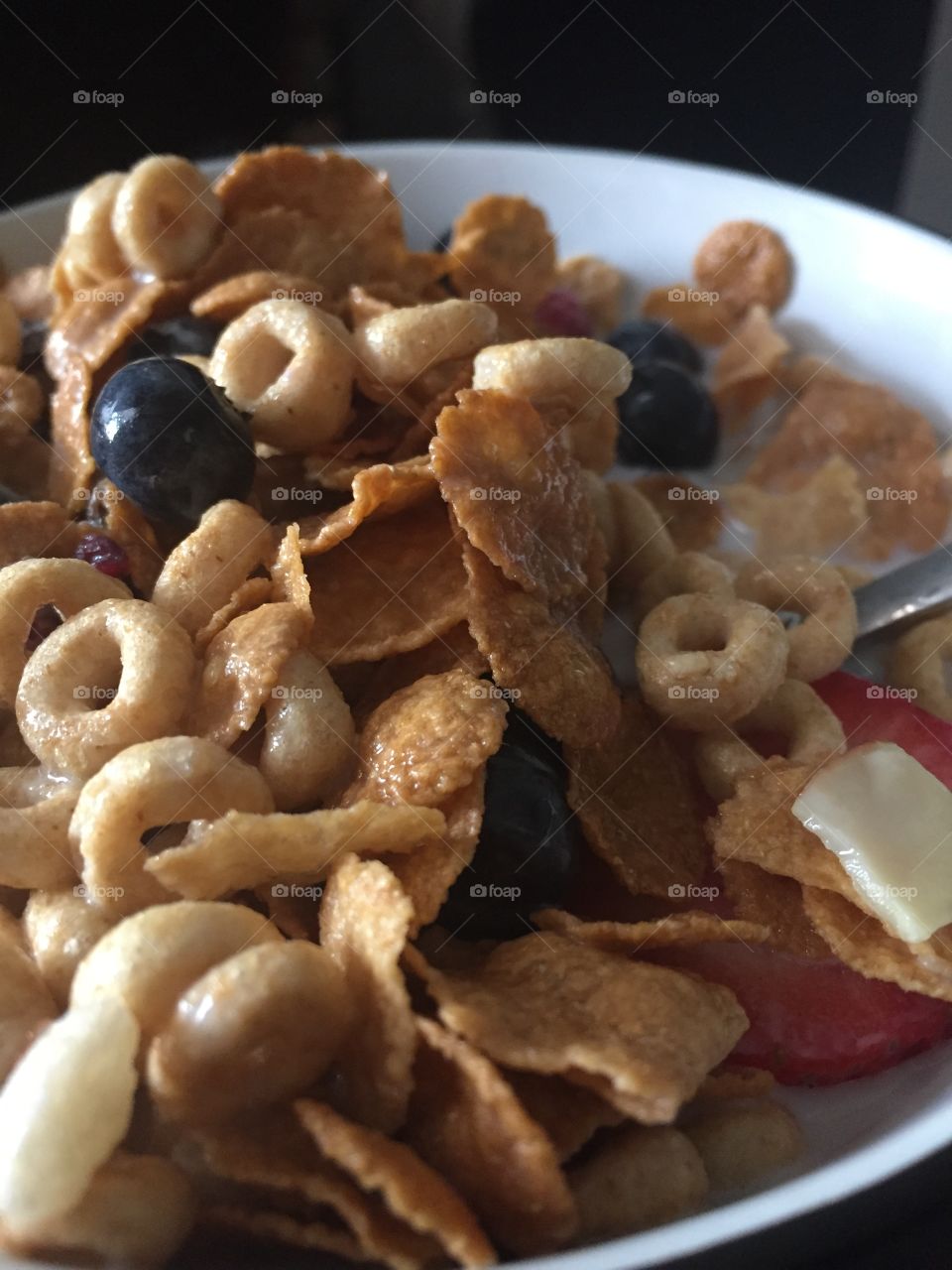 Close up cereal with fruit