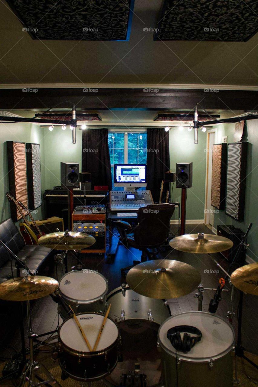 Home Recording studio funky retro imac