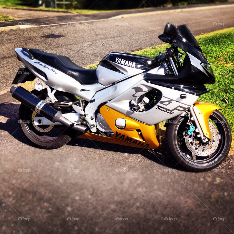 yamaha fast motorbike leicestershire england by kris.folwell