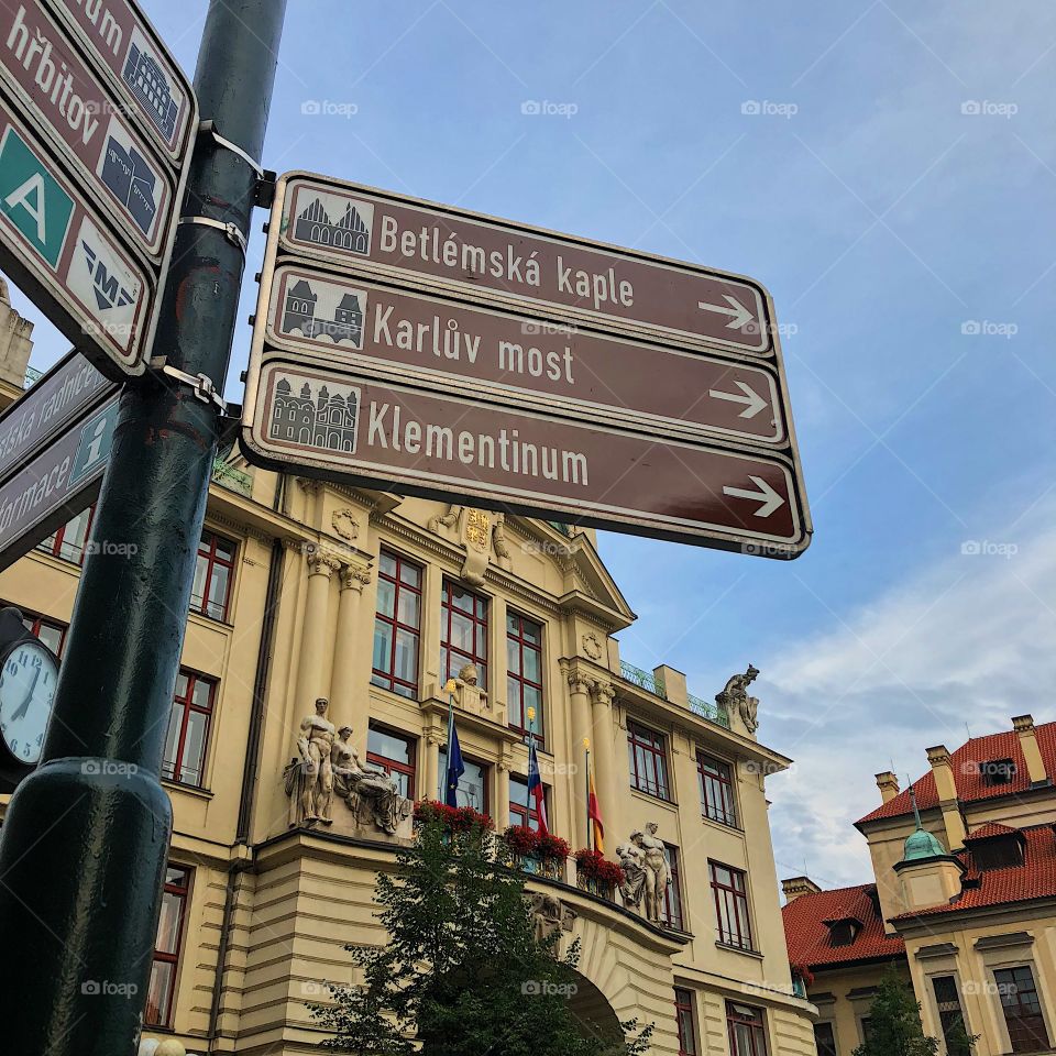 Directions in colourful Prague