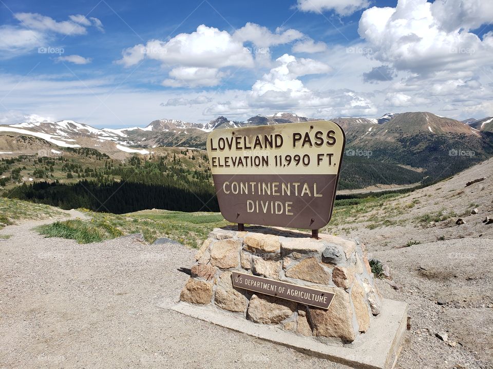 Loveland Pass Sign