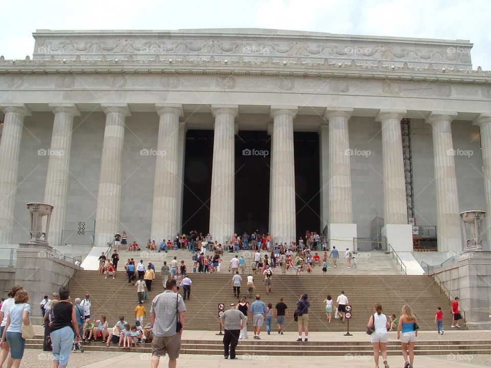 Lincoln Monument (close up)