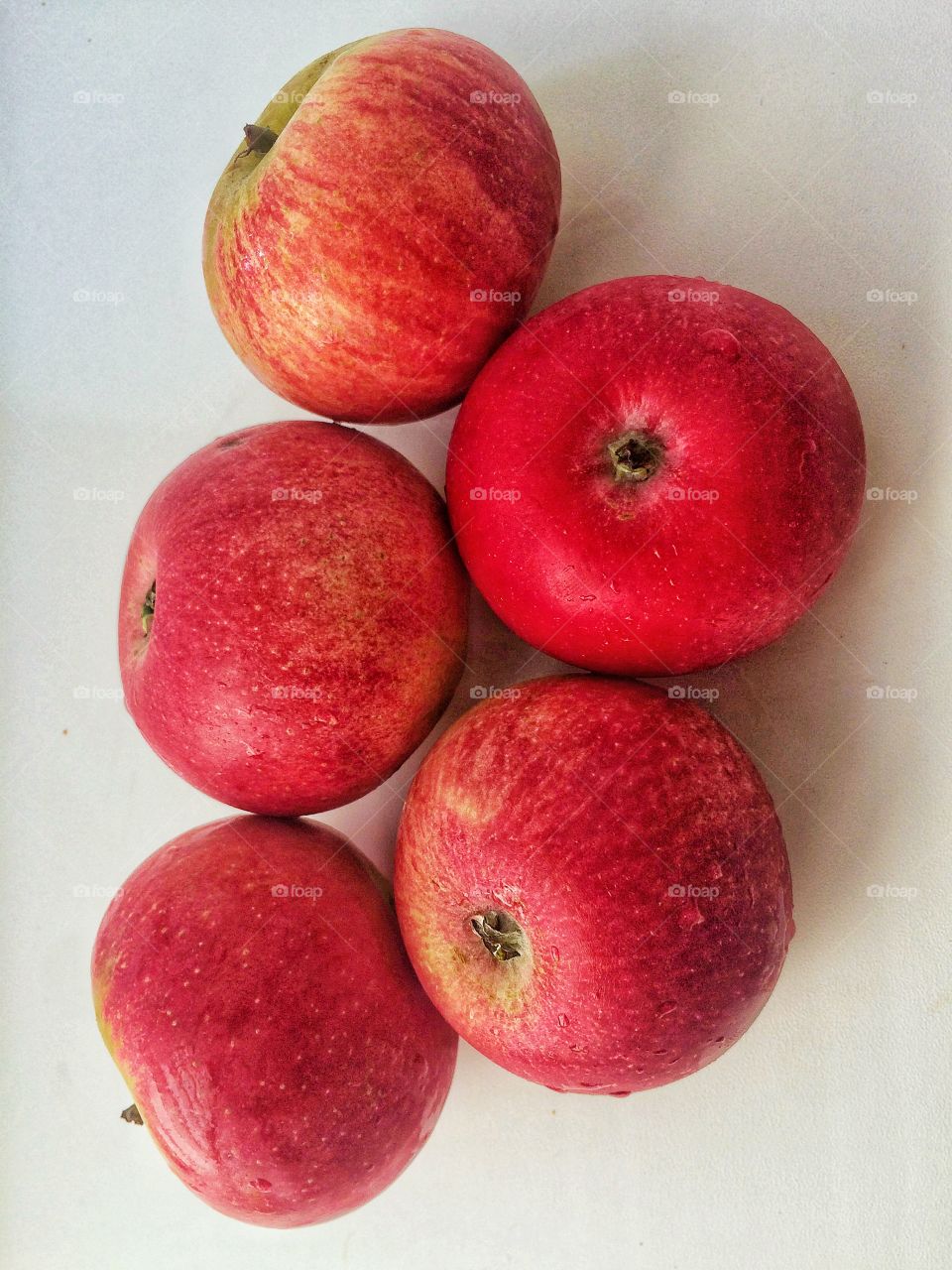 Red apples healthy food 