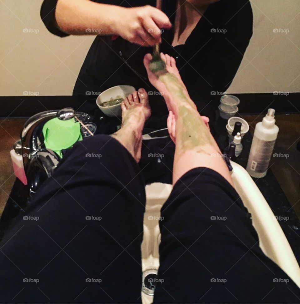 Pedicure seaweed treatment. Nothing like pampering yourself after long days of work. Girls just need to let loose! 