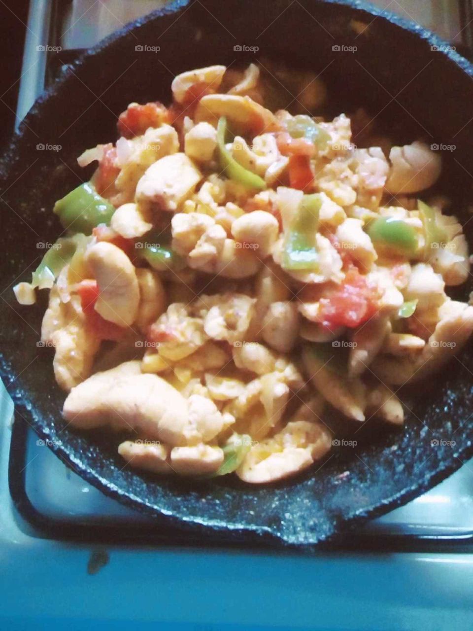 I Know how to make  a marvelous acckee meals you will all love to eat this acckee meal.