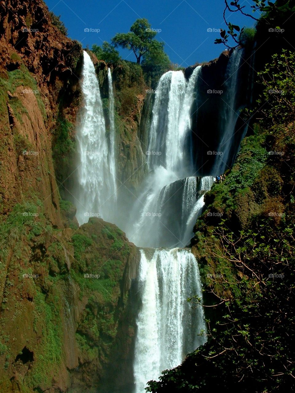 Ozod waterfalls 