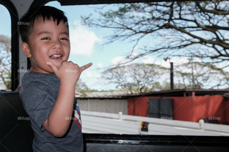 Hang loose in Hawaii 