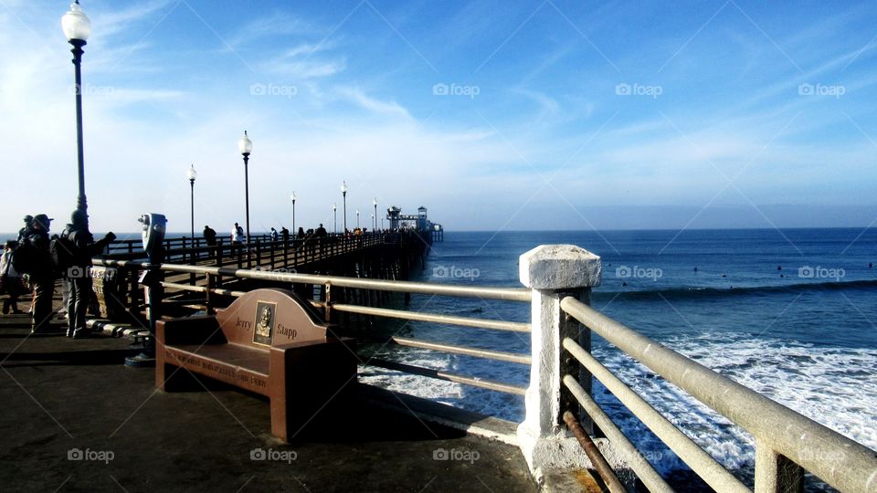 Oceanside Pier: the viewing