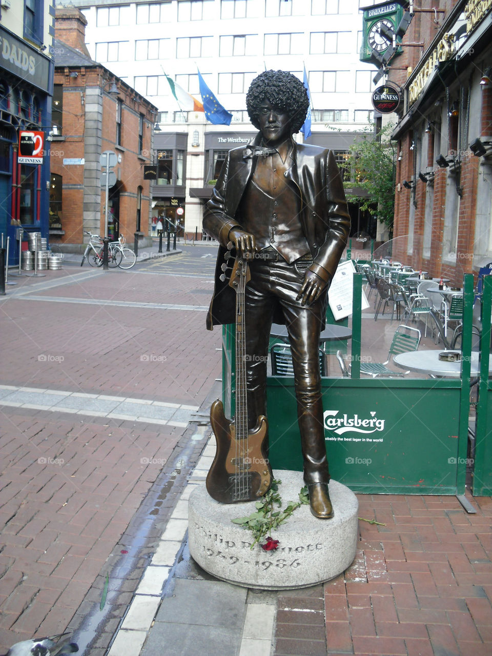 dublin graftonstreet phillynott thinlizzy by strddyeddy