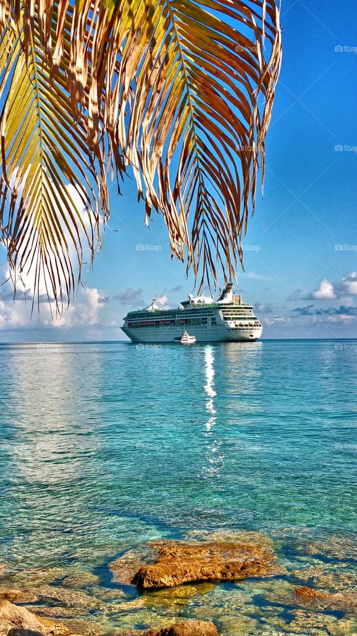View of Royal Caribbean ship from Coco cay Private island