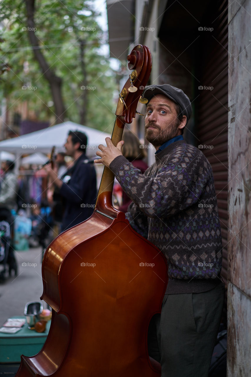 Street musicians 