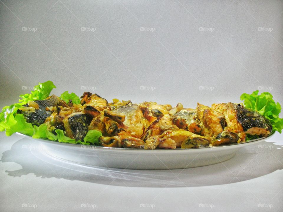 food fish fried salmon with mussels еда рыба жареная