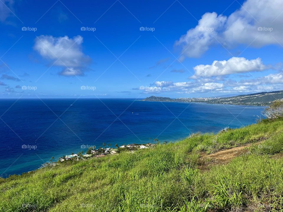 View of Maunalua Bay from the Hanauma Bay Ridge Trail in
Hawaii Kai