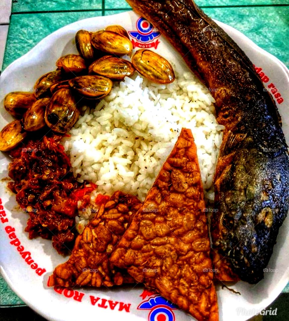 nasi jengkol