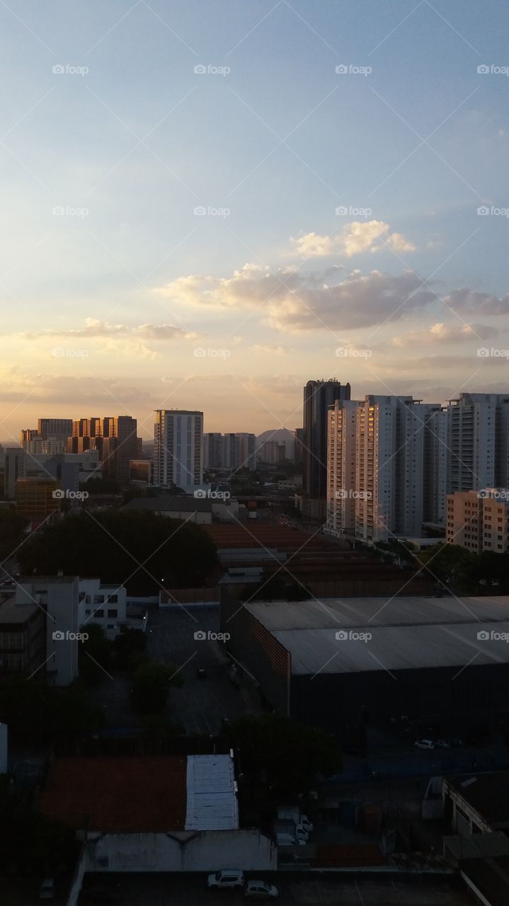 São Paulo ao entardecer.
