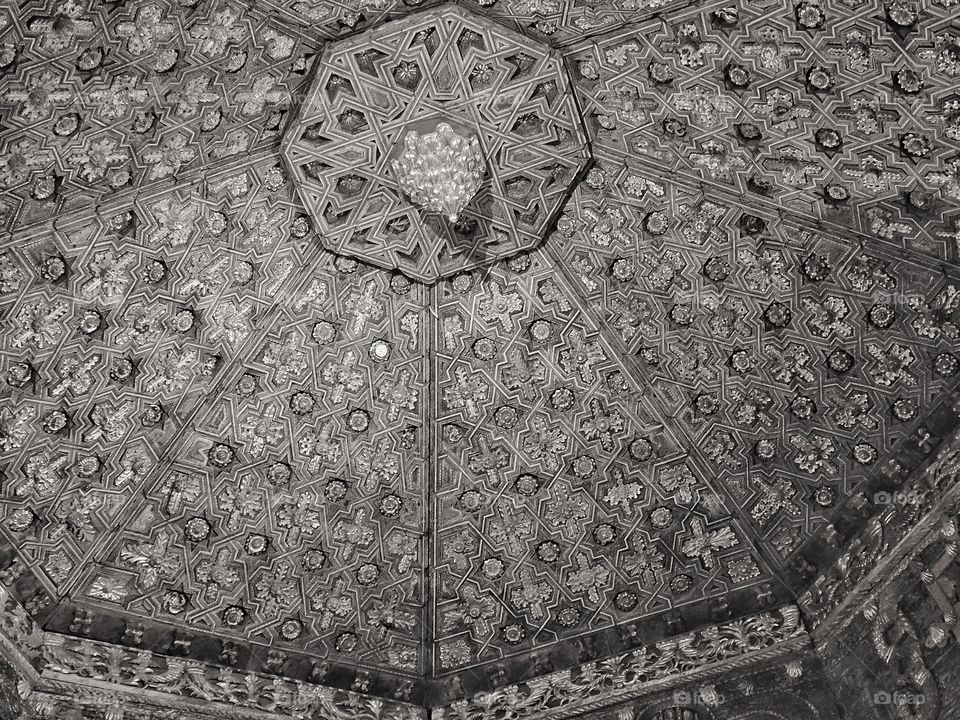 Black And White Architecture. Detail Of English Victorian Era Parlor Ceiling