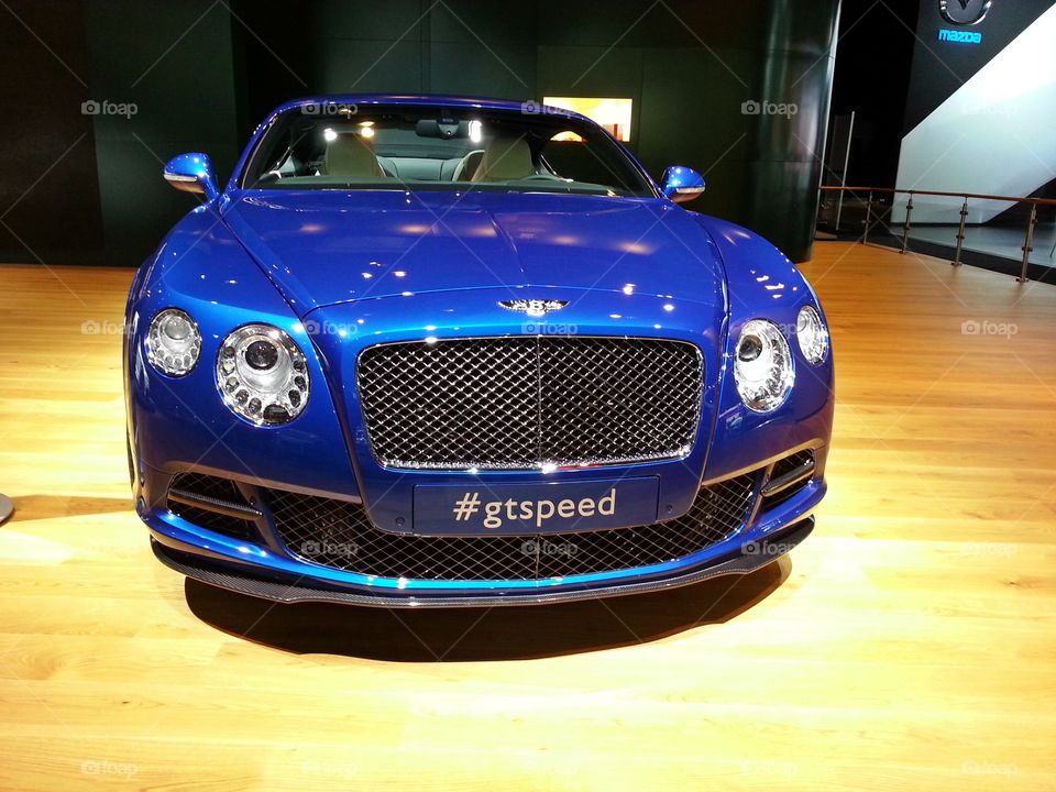 Hot blue Bentley