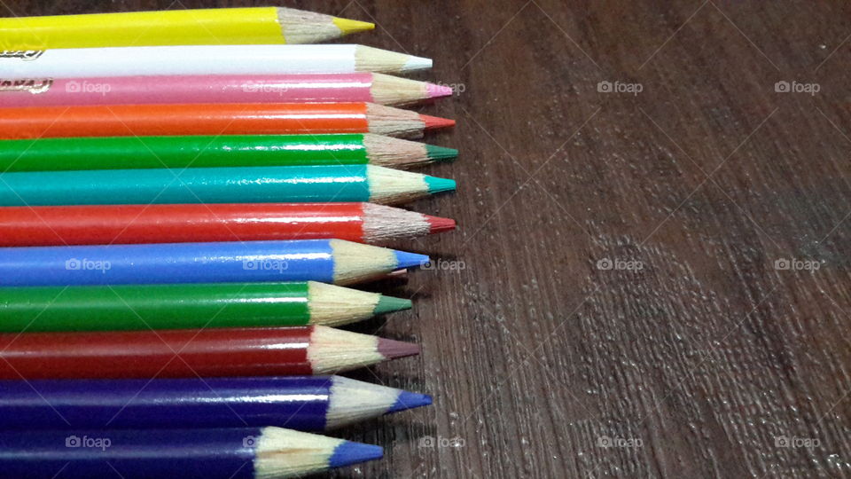 Arrangement of colourful pencils