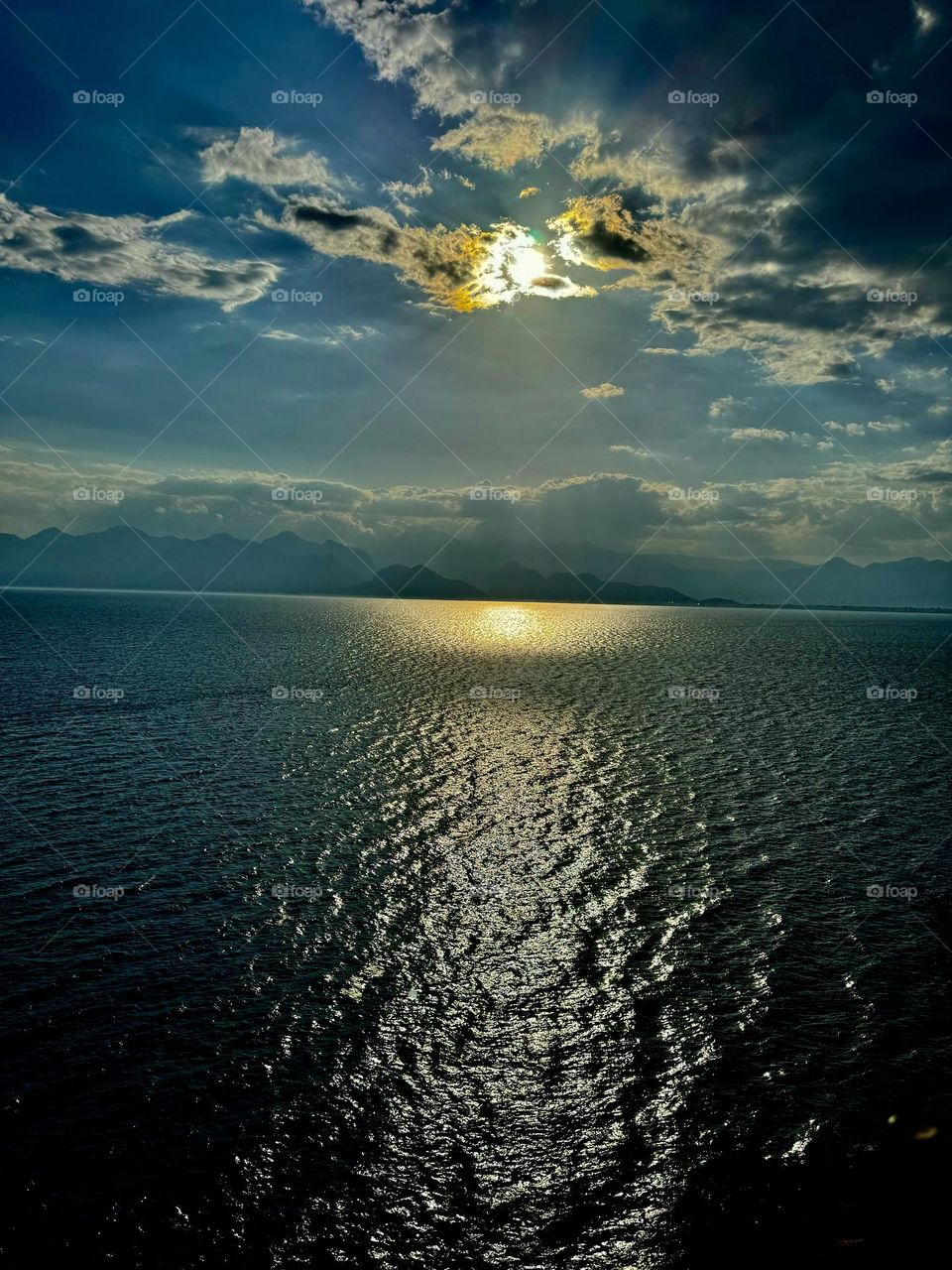 Закат солнца на море