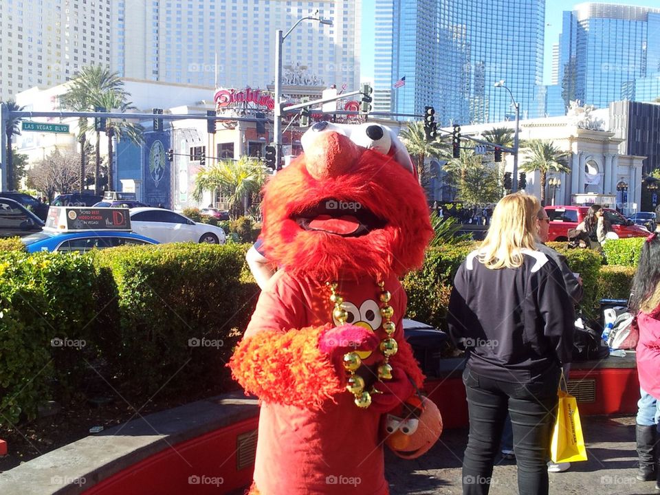 Elmo in Vegas