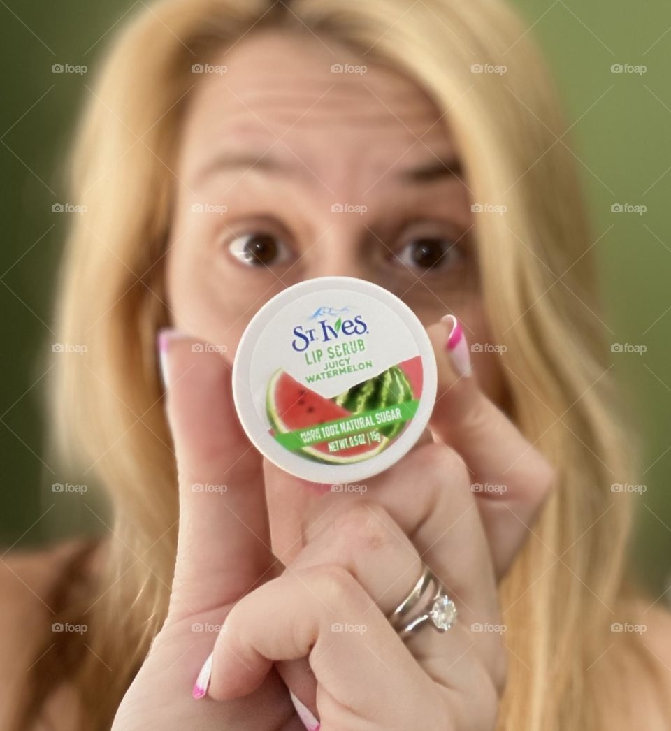 Lip scrub Portrait 