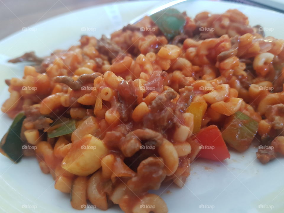 Macaroni dish, easy and quick to prepare. Healthy evening meal. Eat well all year round.