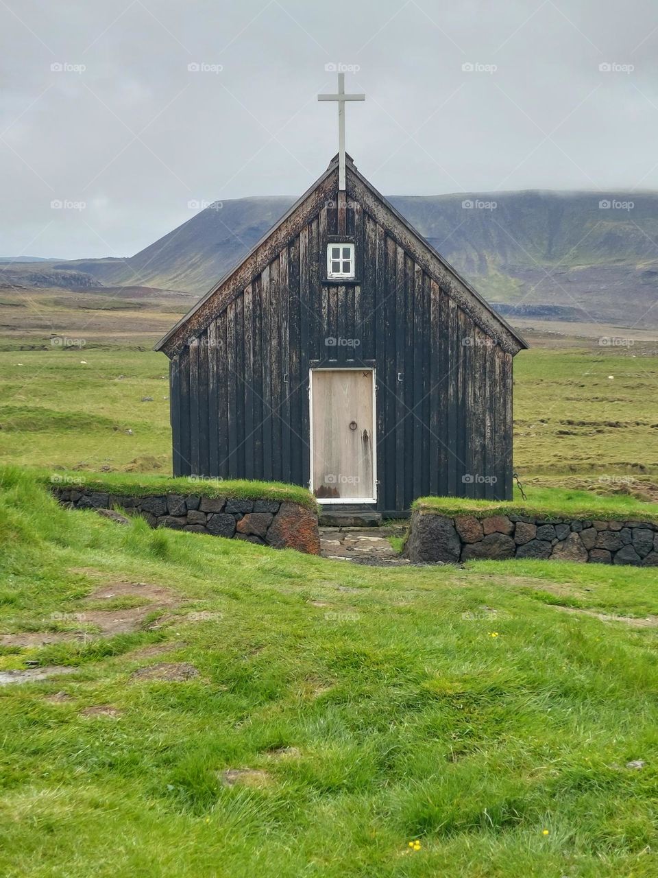 Tiny Black Viking Church In Iceland 🇮🇸