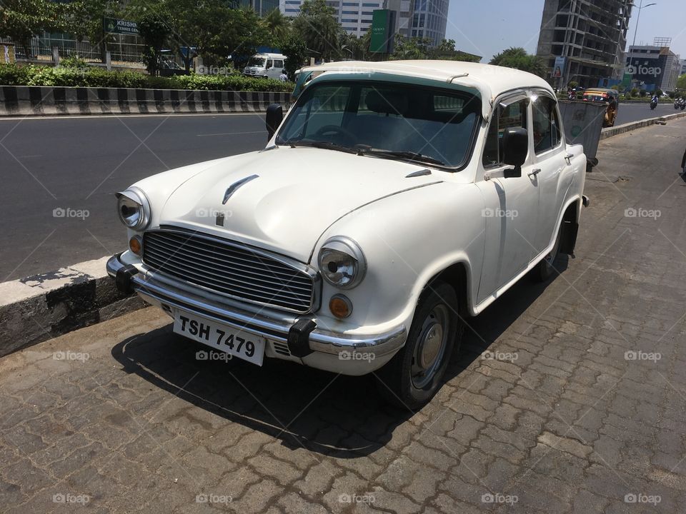 India antic car