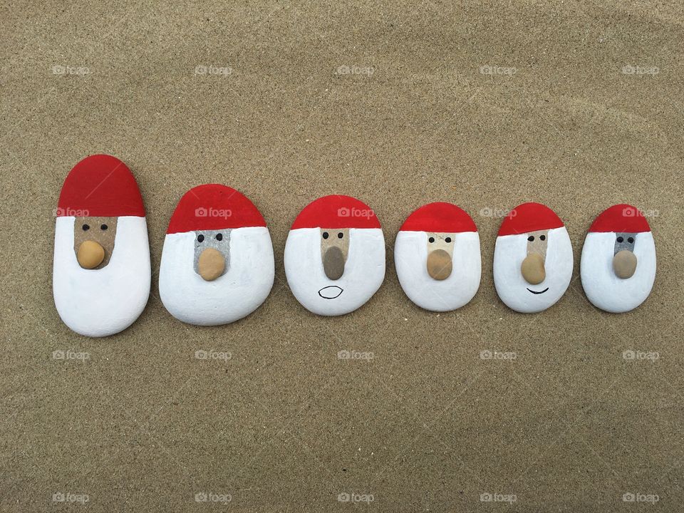 Set of Santa Claus heads 
