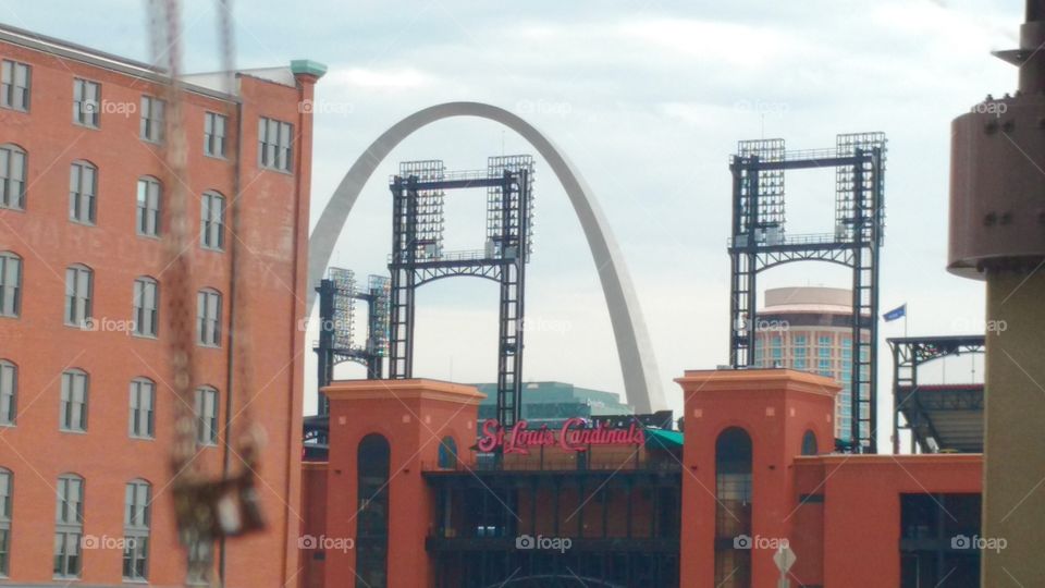 St. Louis Arch seen from across Stadium