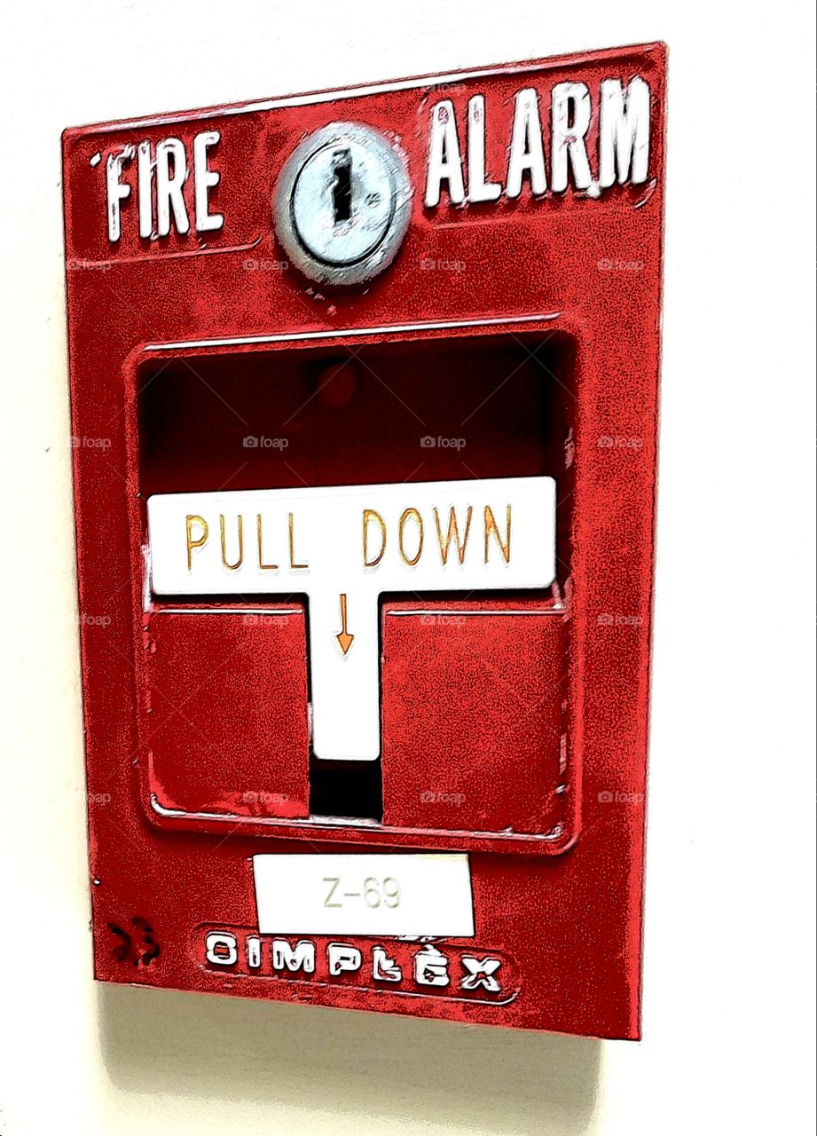 fire alarm  red wall words
