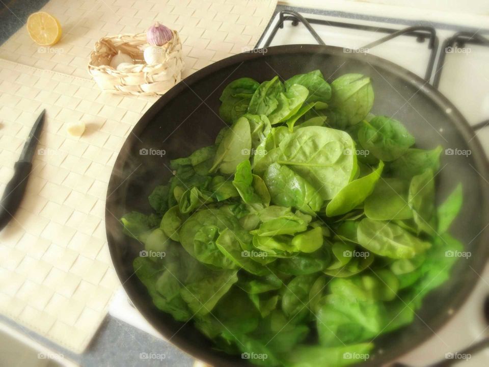 spinach with gatlic