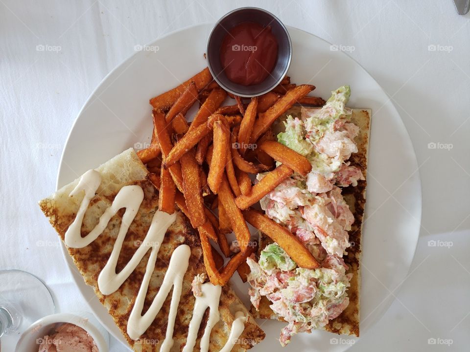 Lobster sandwich