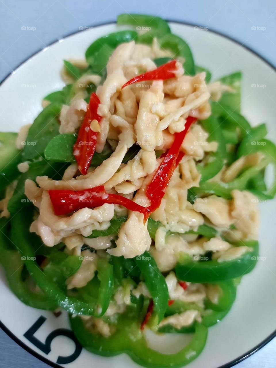 Stir-Fried Shredded Pork with Green Pepper