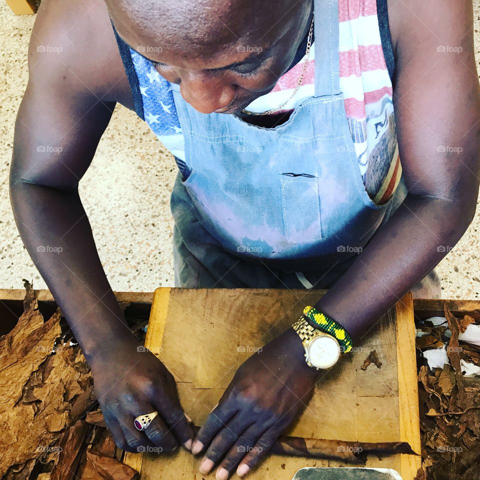 Cigar Maker