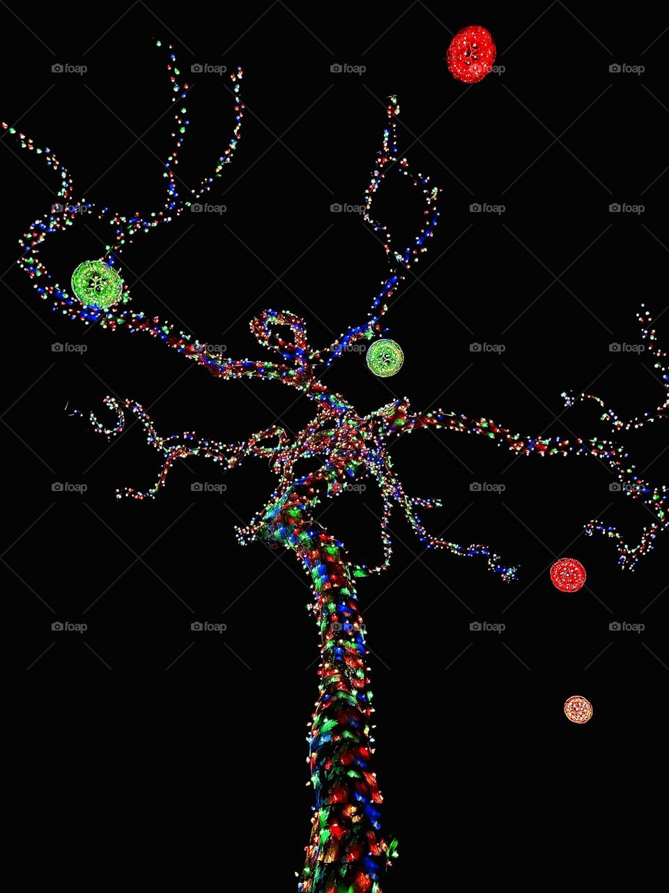 Sparkle Ball Lights Tree