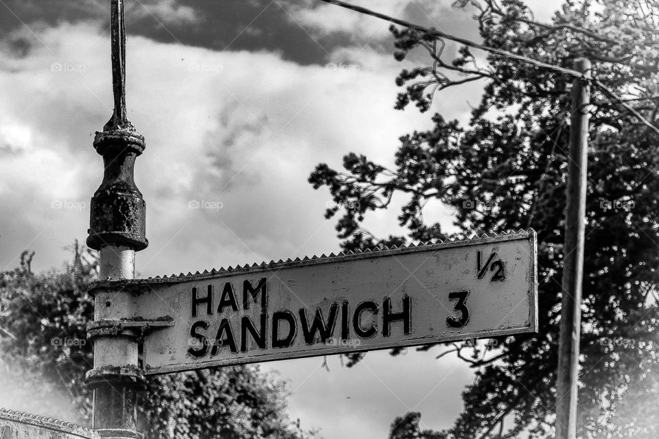 The Ham Sandwich sign