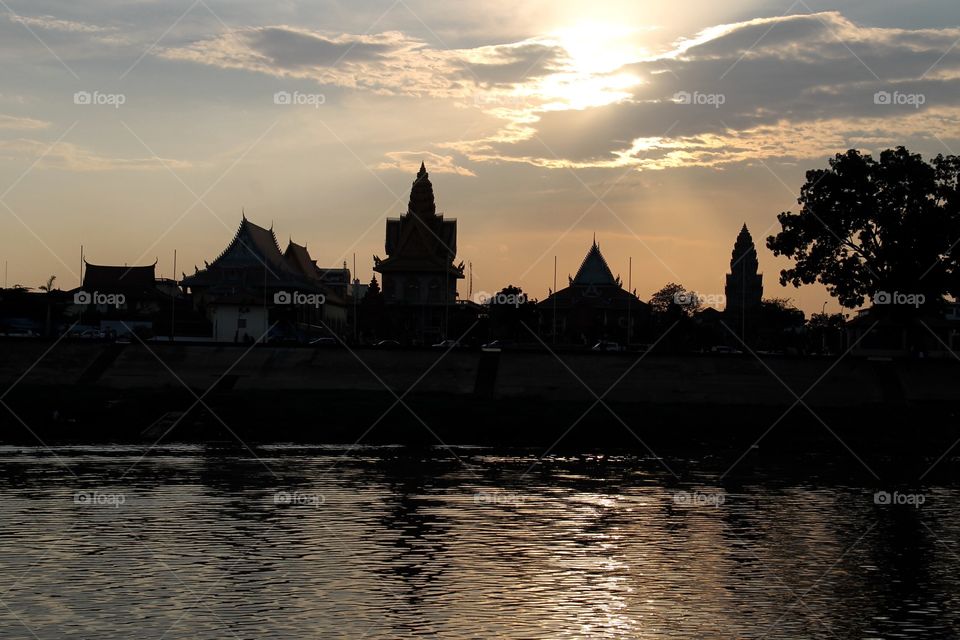 Sunset in Phnom Penh (Cambodia)