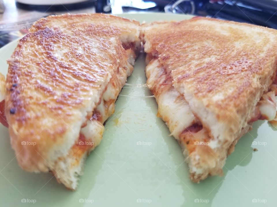 grilled pepperoni cheese pizza Sandwiches.