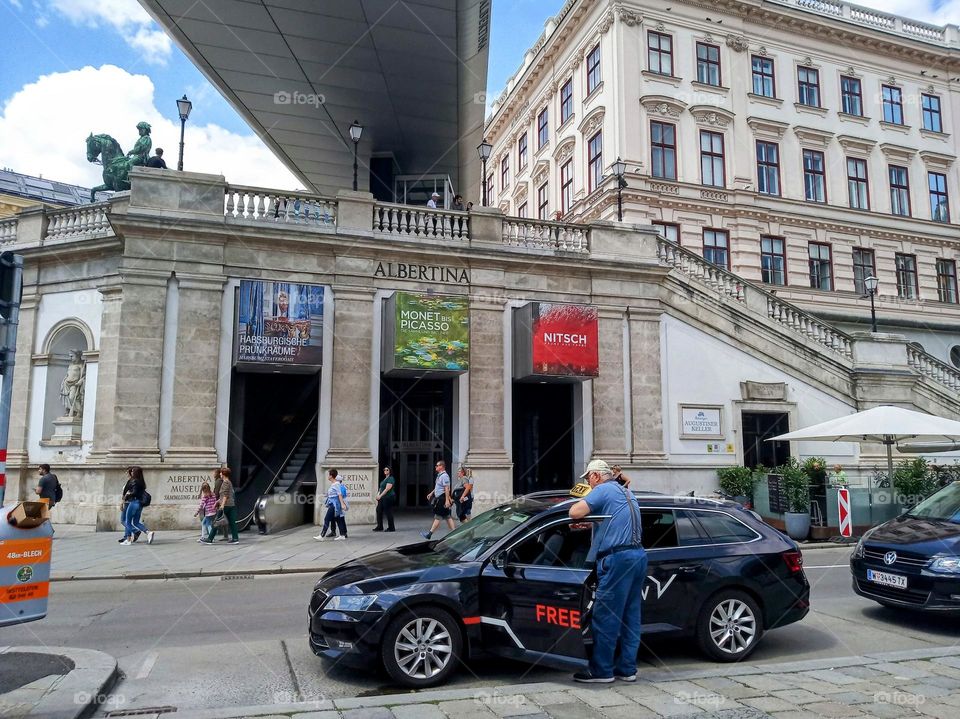 Commuting series:  Car and Ridesharing Services