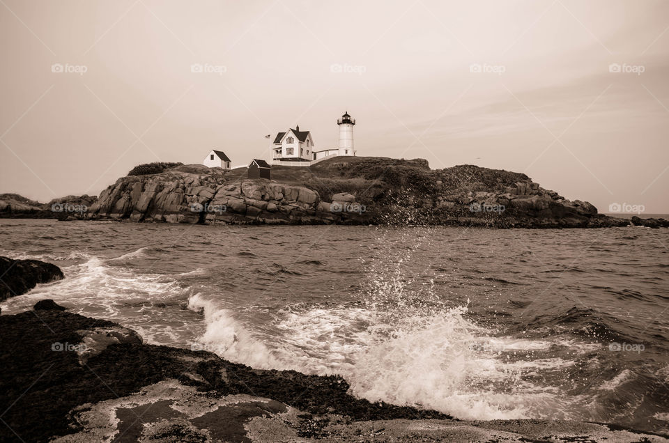 Nubble bw. Nubble lighthouse 