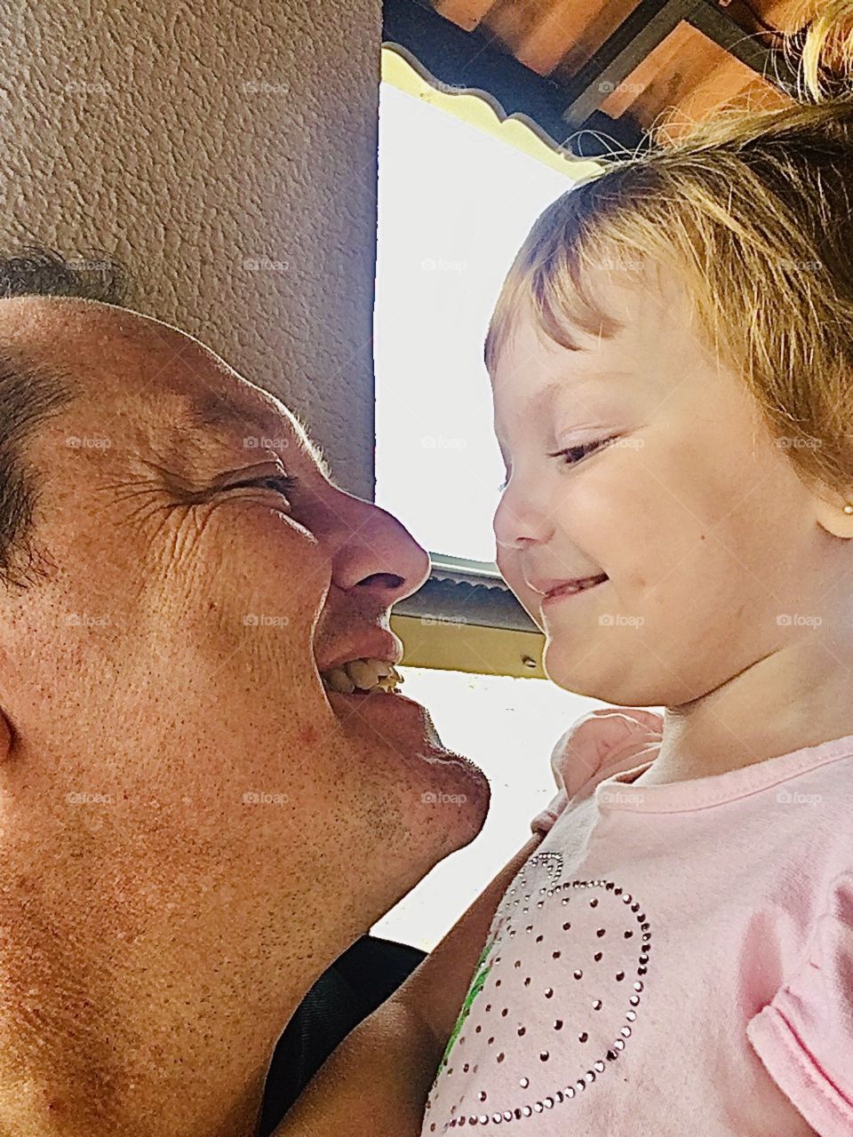 My charming smile!  This little one is incredibly brave and sweet at the same time! / Meu sorriso encantador! Essa pequenina é incrivelmente bravinha e doce ao mesmo tempo!