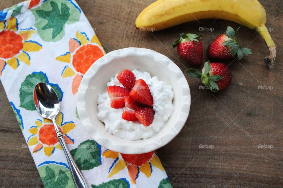 Fruit and cheese breakfast