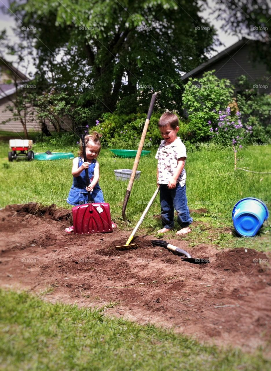 Little Diggers