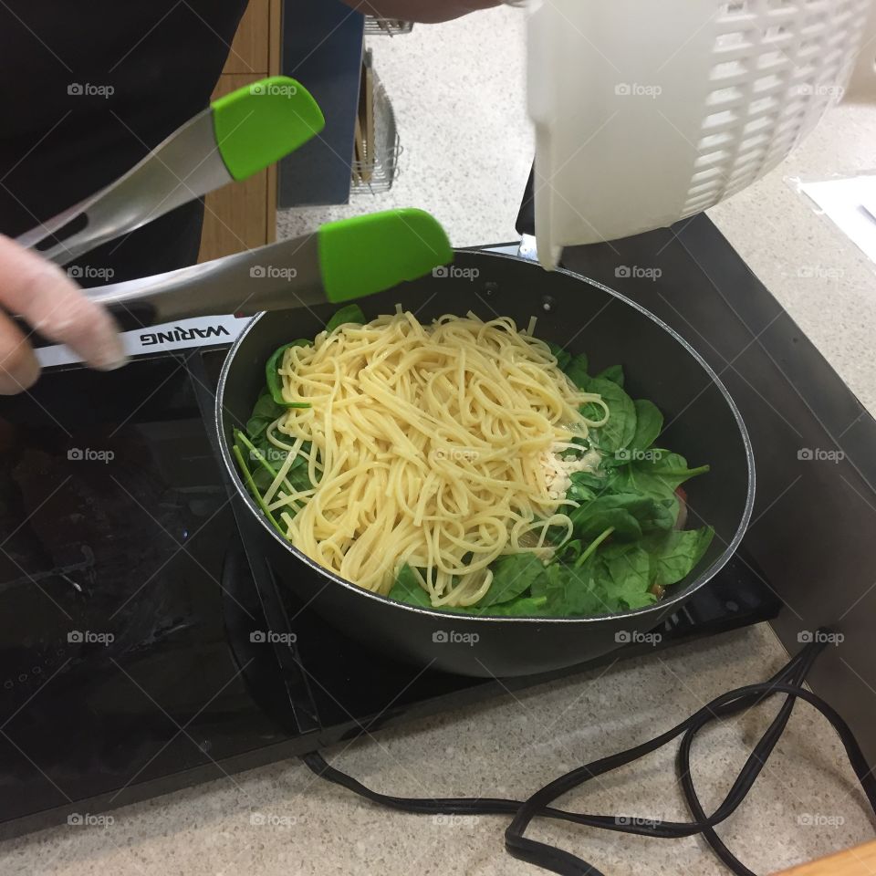 If you like seafood, Shrimp Scampi is for you! It makes for a romantic meal for two on those special days, such as your anniversary, sweetheart day, or any other special occasion! It's so inexpensive and takes no time to fix. It is a perfect union of shrimp and pasta!