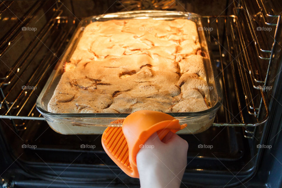 hot apple pie in the oven